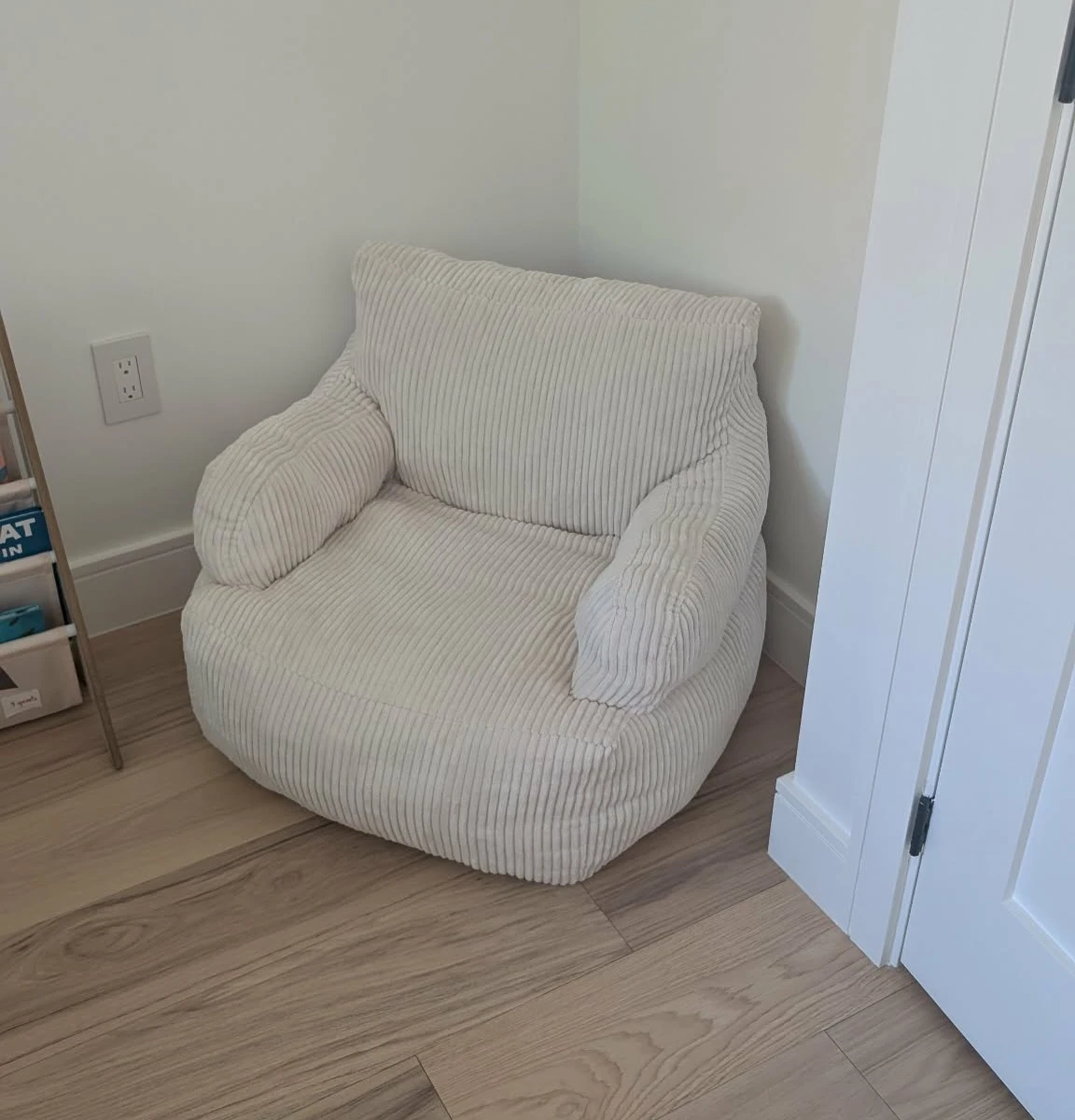 Cream Corduroy Toddler/Kid's Chair - photo 2