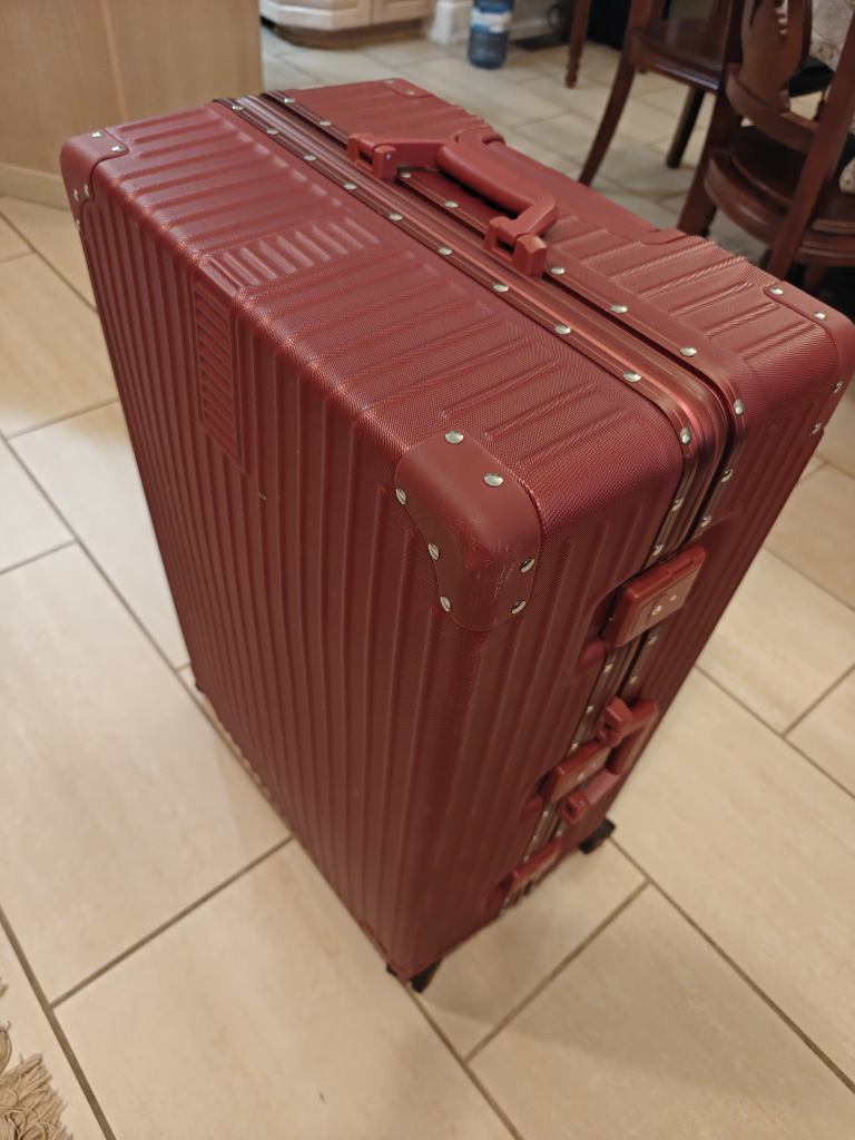 Red Luggage Suitcase (80L)