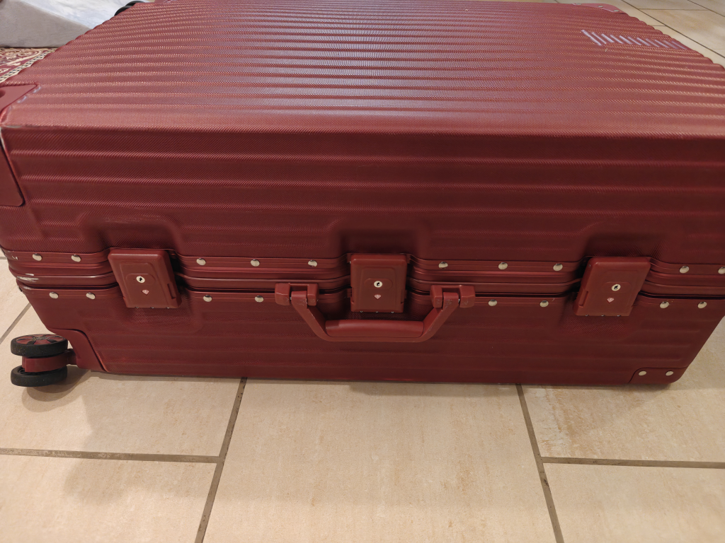 Red Luggage Suitcase (80L) - photo 2
