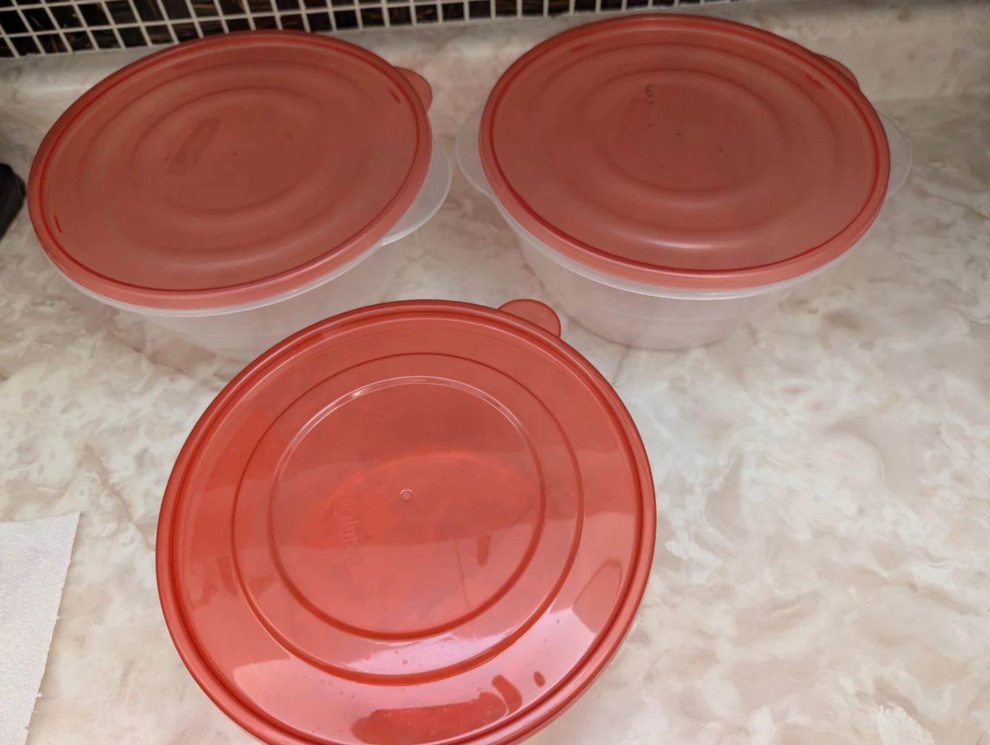 Set of 3 Rubbermaid Food Storage Bowls with Lids - photo 3