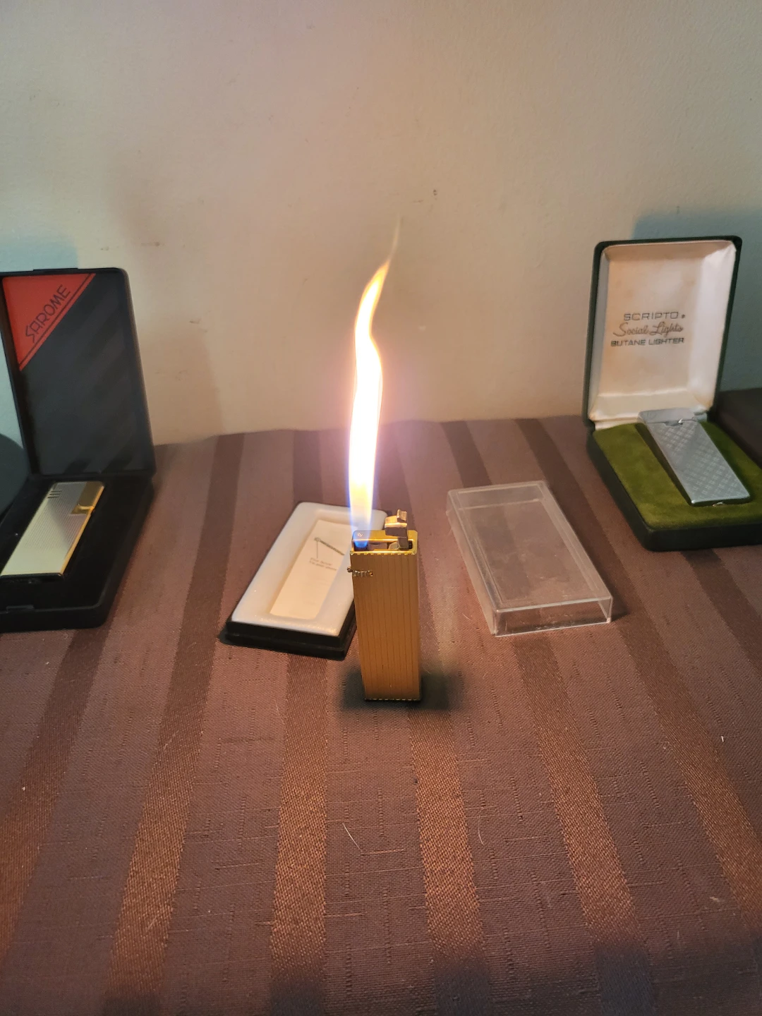 Vintage Dynasty Gold  Butane Gas Lighter - photo 5