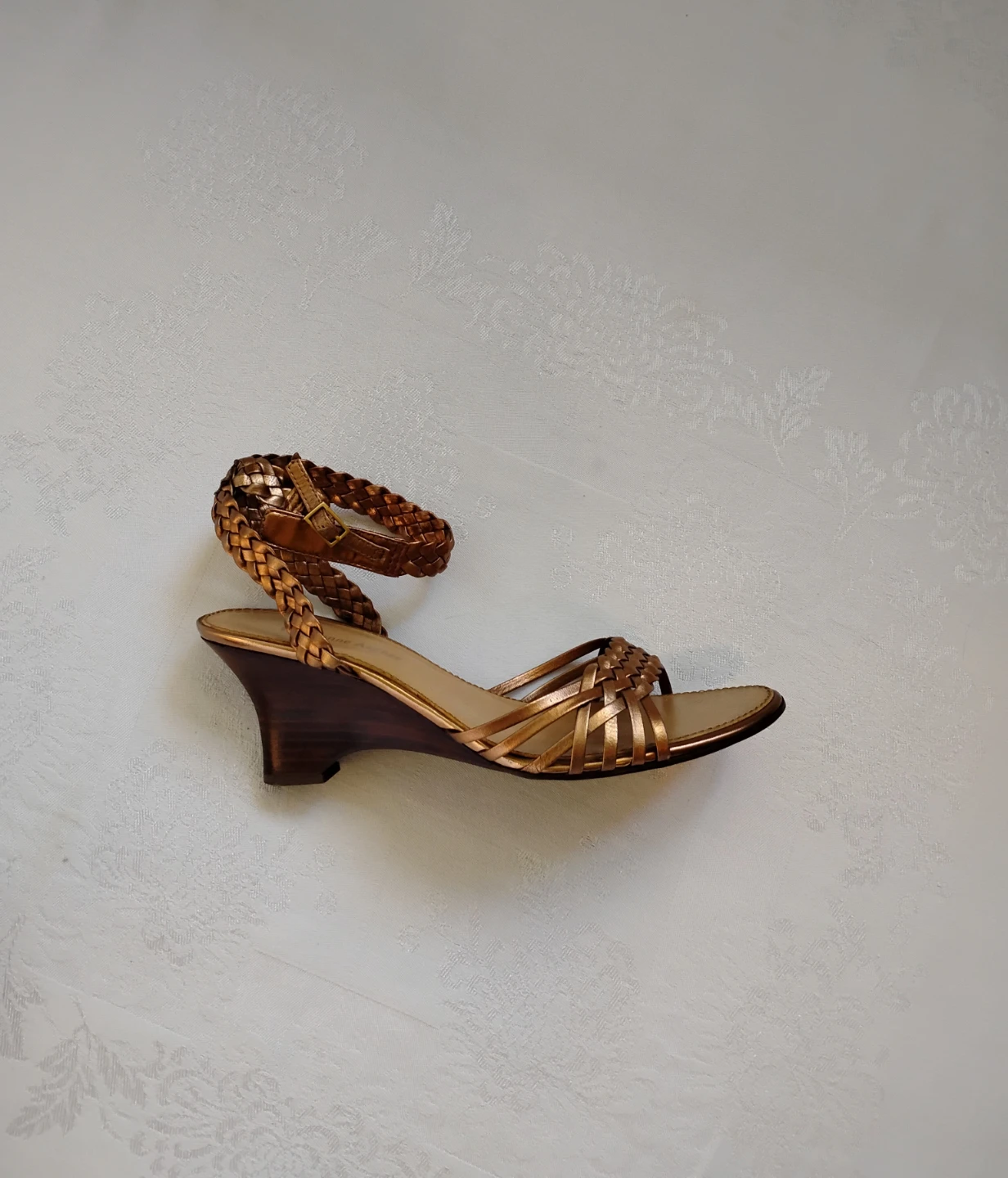 Etienne Aigner Genuine Leather Strap Sandals - photo 4