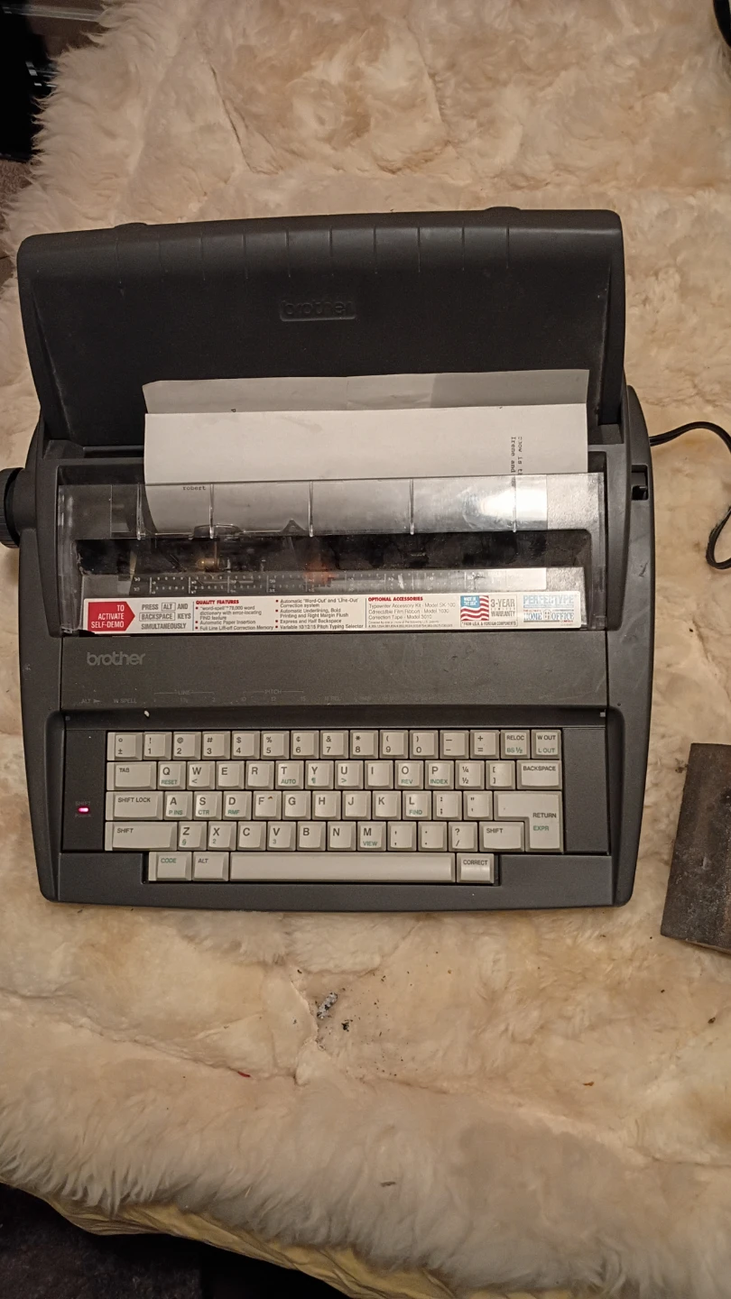 Brother AX-425 Electronic Typewriter