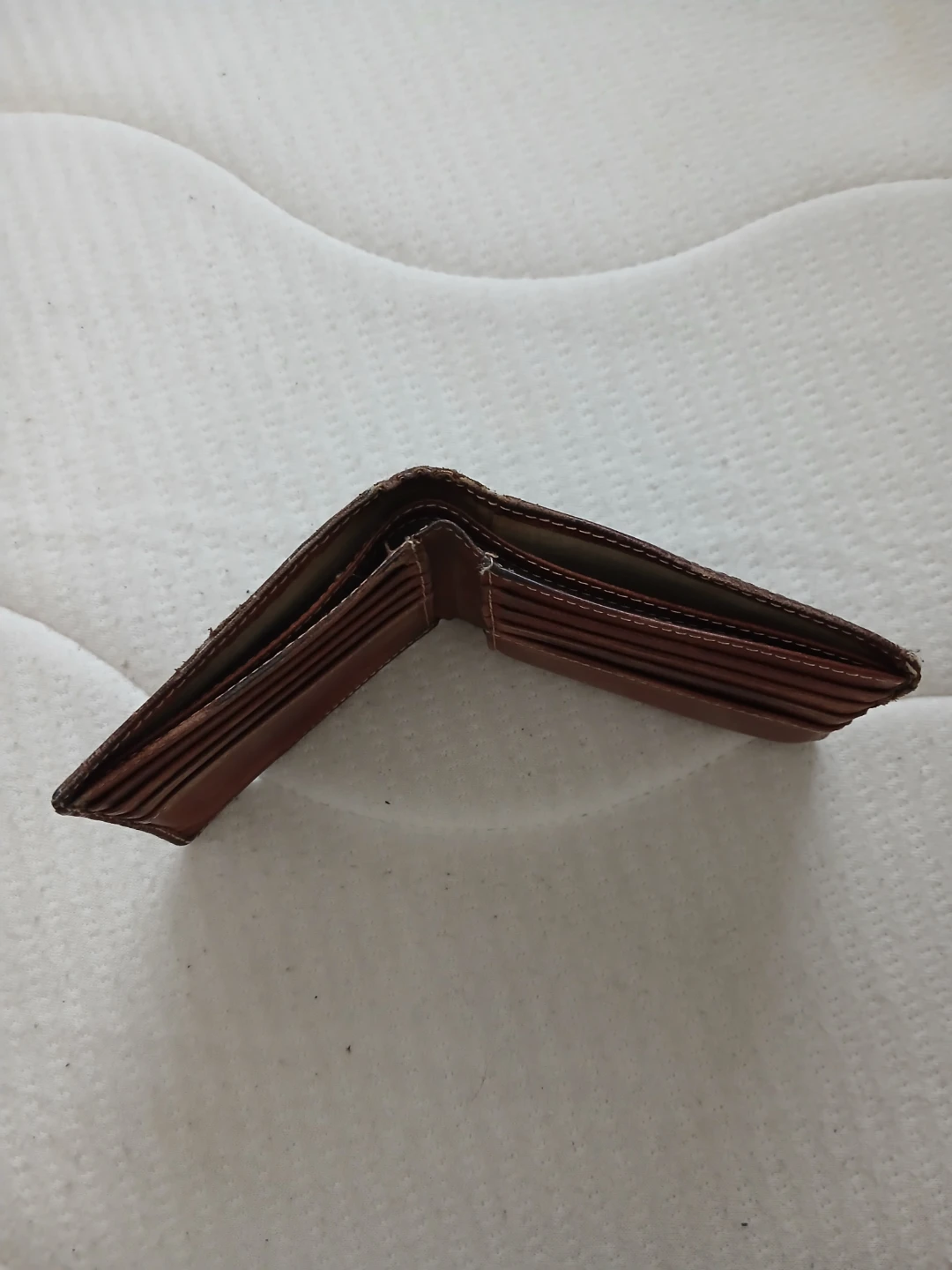 Brown Leather Bifold Wallet - photo 4