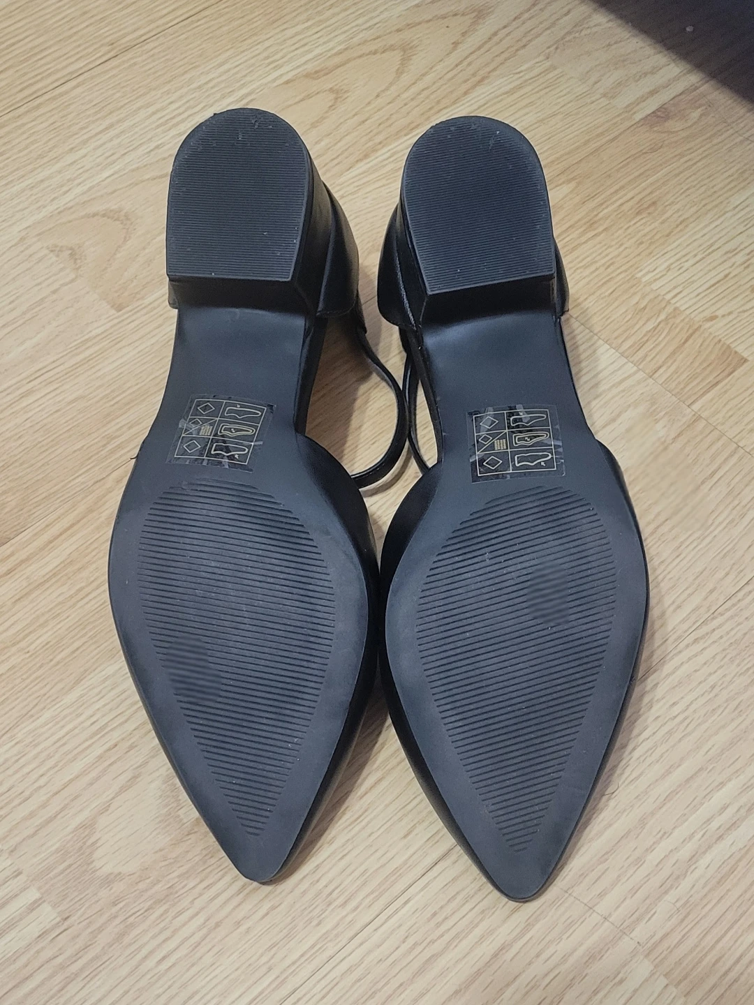 FREE SHOES - photo 5