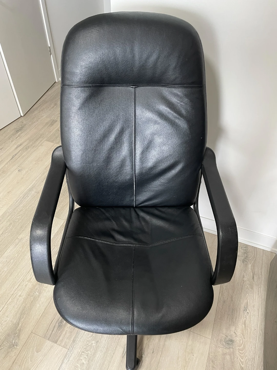 Black Faux Leather Office Chair - photo 4