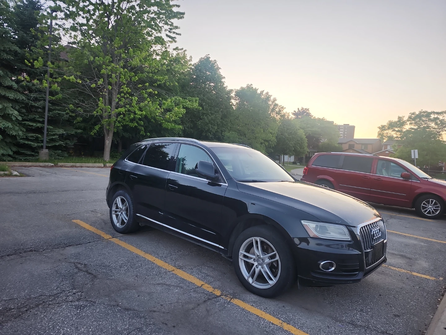 Audi Q5 Black SUV