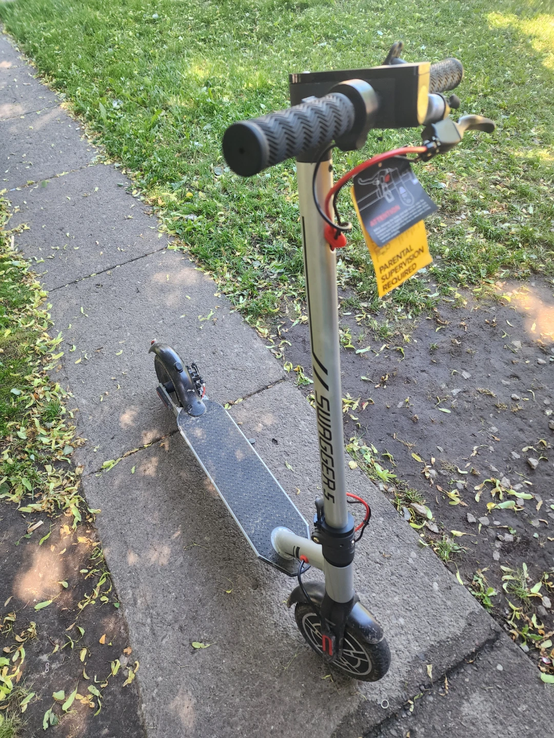Swagtron Swagcycle Pro Electric Scooter
