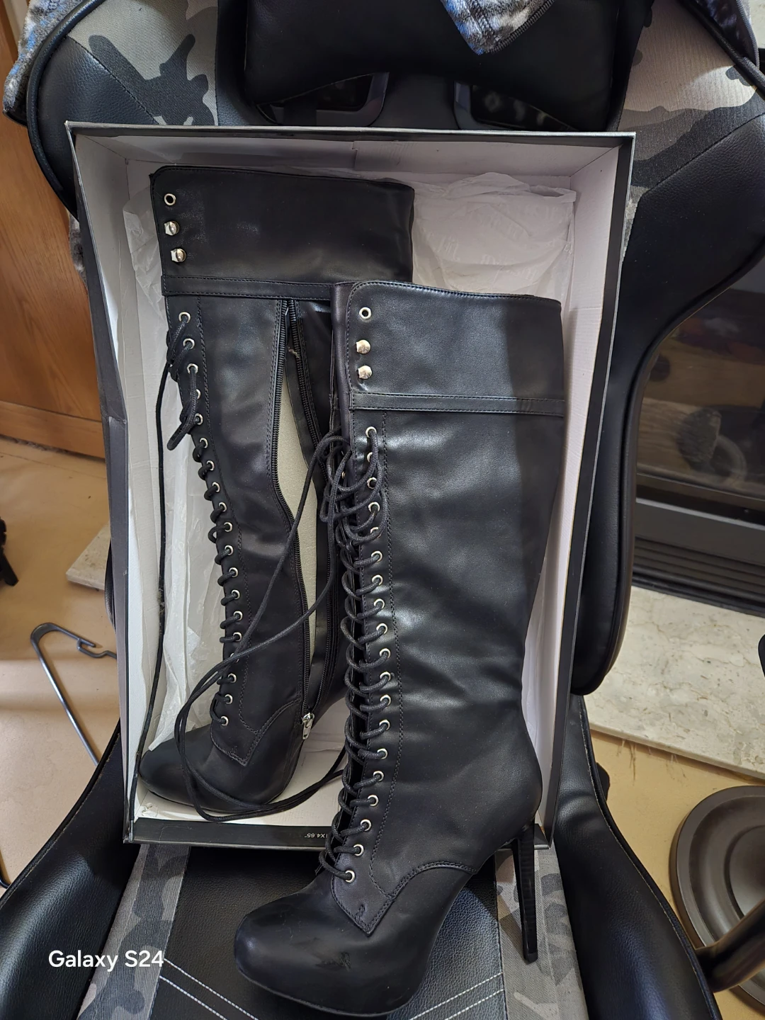 Black Lace-Up Knee-High Boots with Heels 8.5 - photo 2