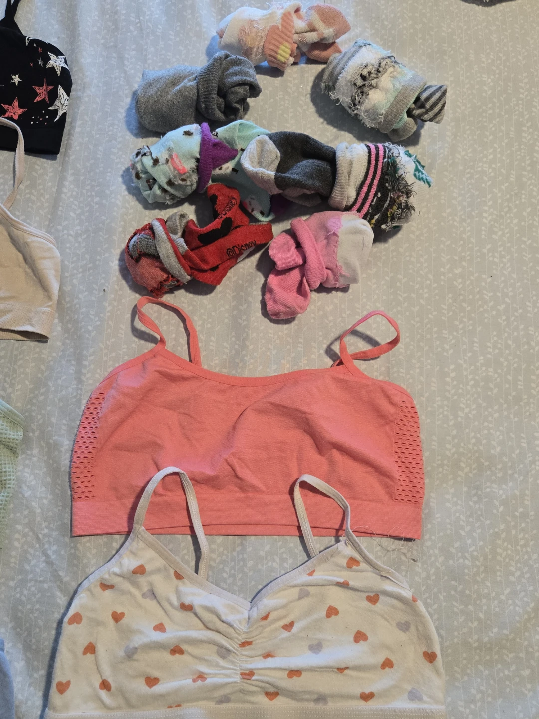 EUC/NEW GIRLS PRETEEN BRALETTE MIXED LOT (LARGE - XL) - photo 2