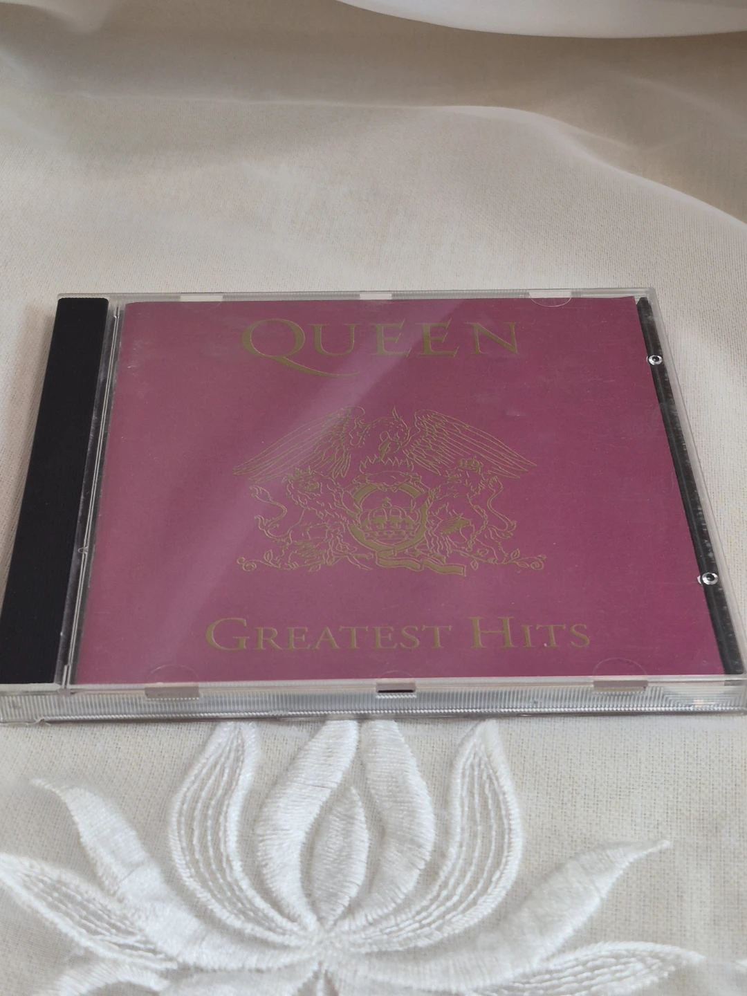 Queen Greatest Hits CD - photo 2