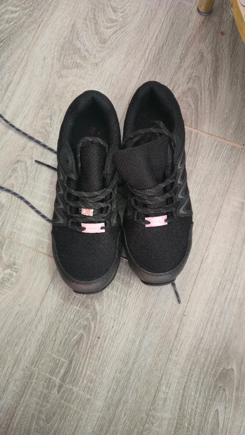 Black "ARIA2" safty Shoes - Size 7