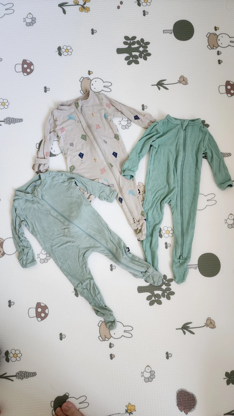 Kyte Baby sleepers bundle -  0-3 months