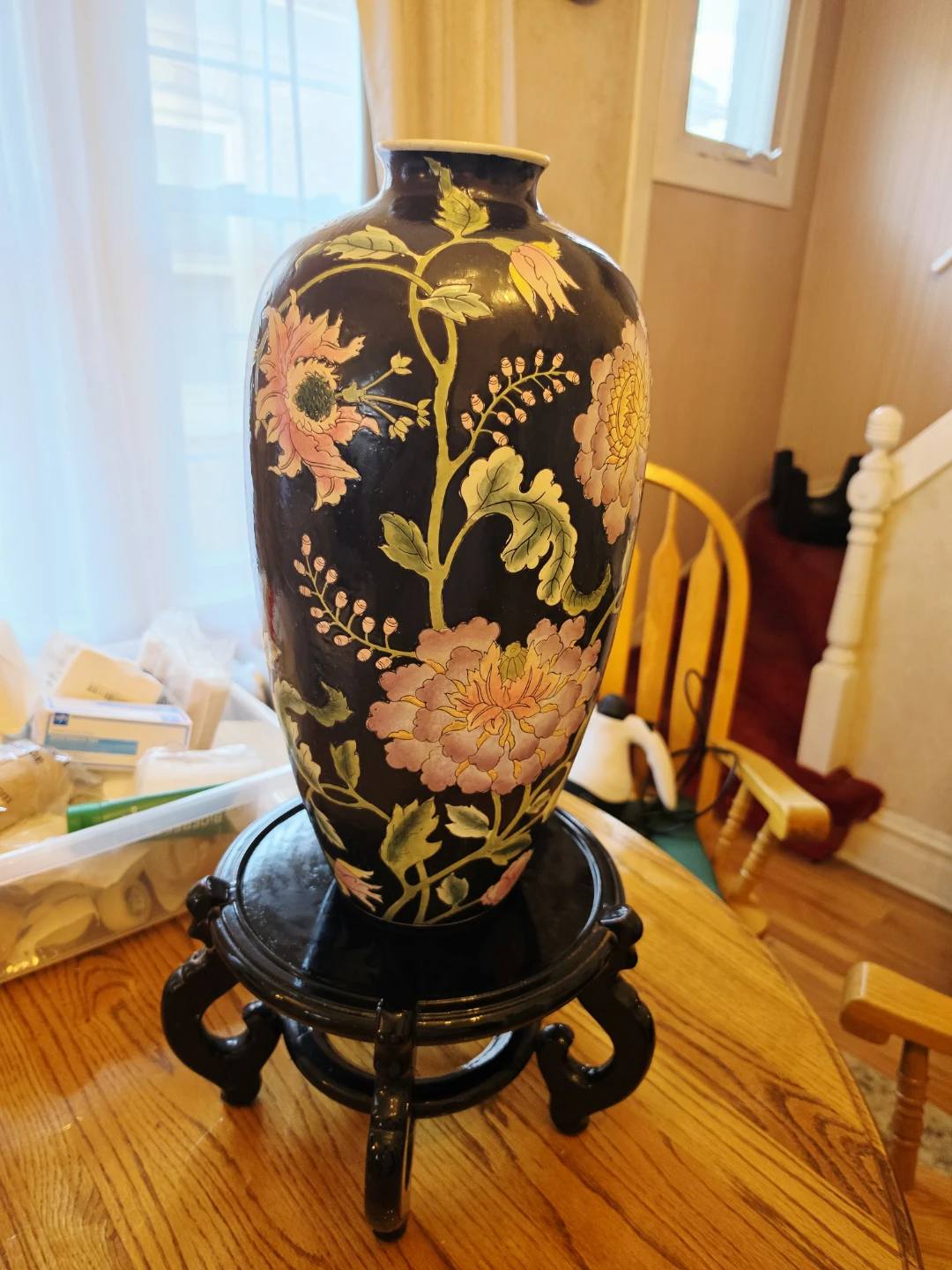 Asian porcelain flower pot