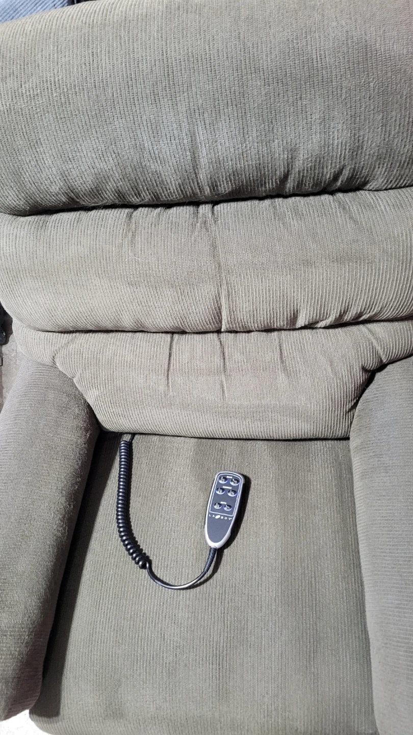 LaZBoy Brand Electronic Rocking Recliner (FREE DELIVERY) - photo 5
