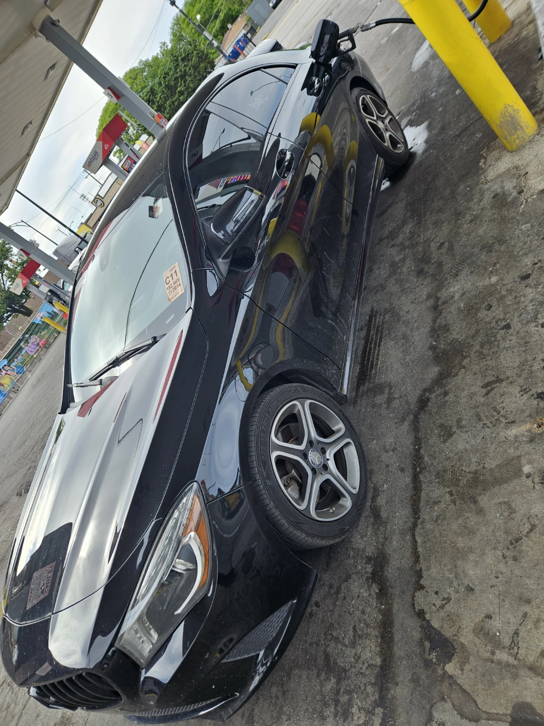 Black Mercedes-Benz CLA 250