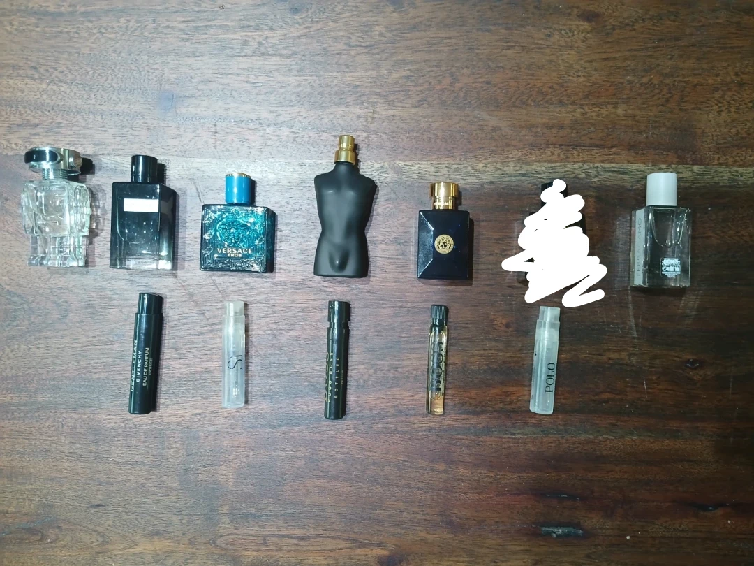 Shoppers Beauty Fragrance Discovery Collection for Him.