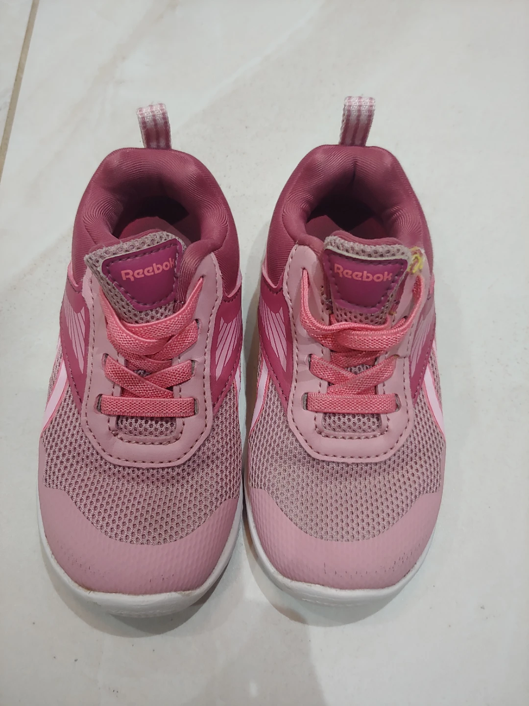 Reebok Pink Running Shoes- 7 toddler ⚽
