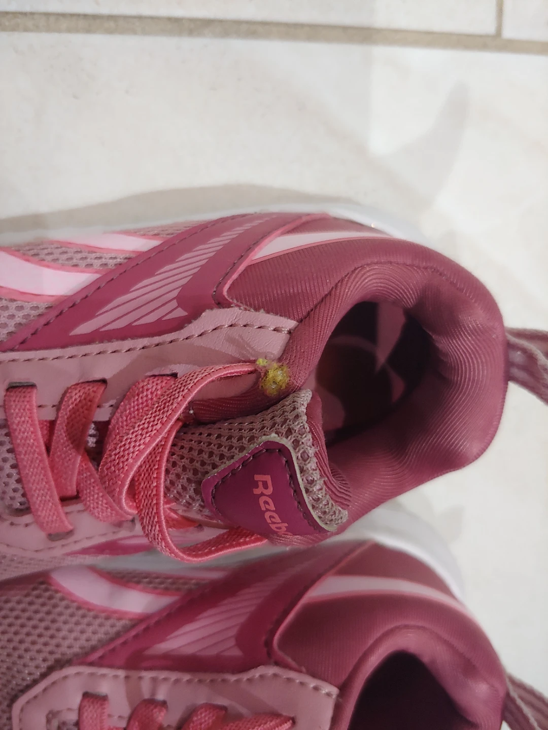 Reebok Pink Running Shoes- 7 toddler ⚽ - photo 3