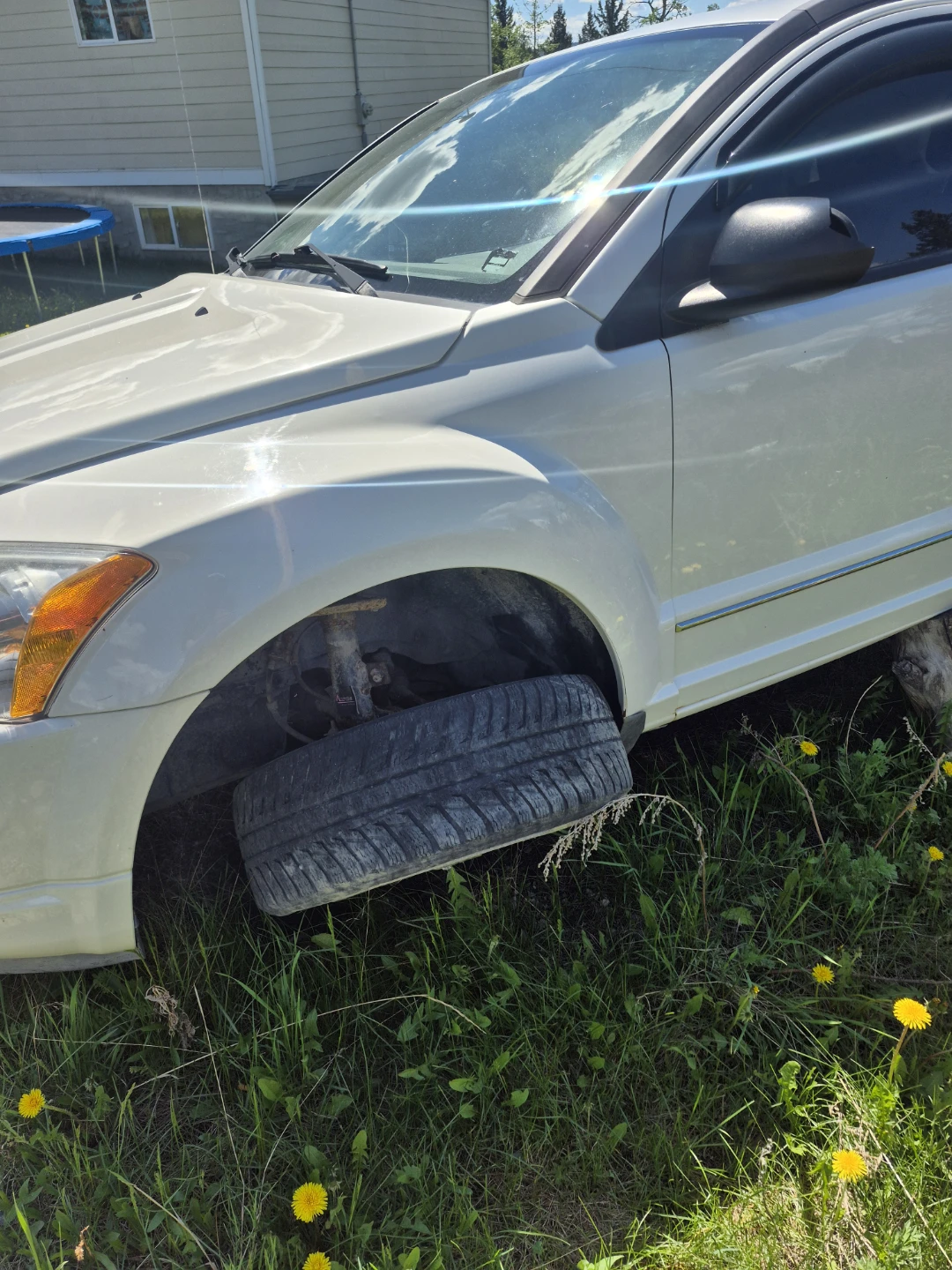 White Dodge Caliber - photo 3