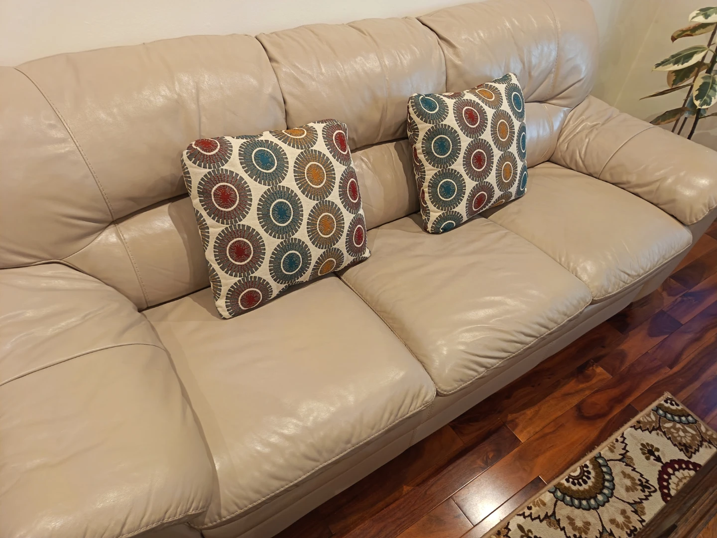 Beige Leather Sofa with Decorative Pillows - photo 4