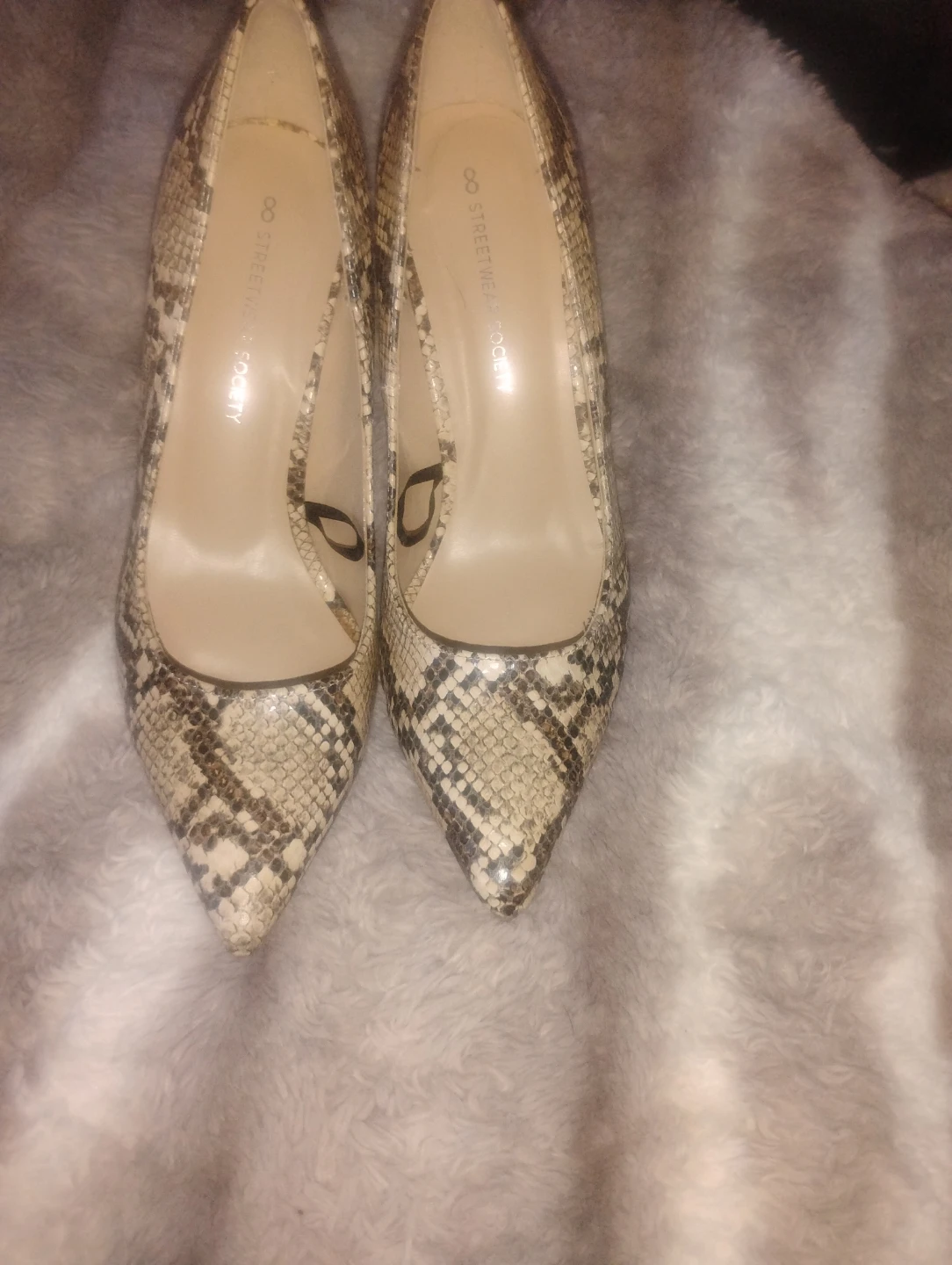 Street Level pumps - Snake Print
