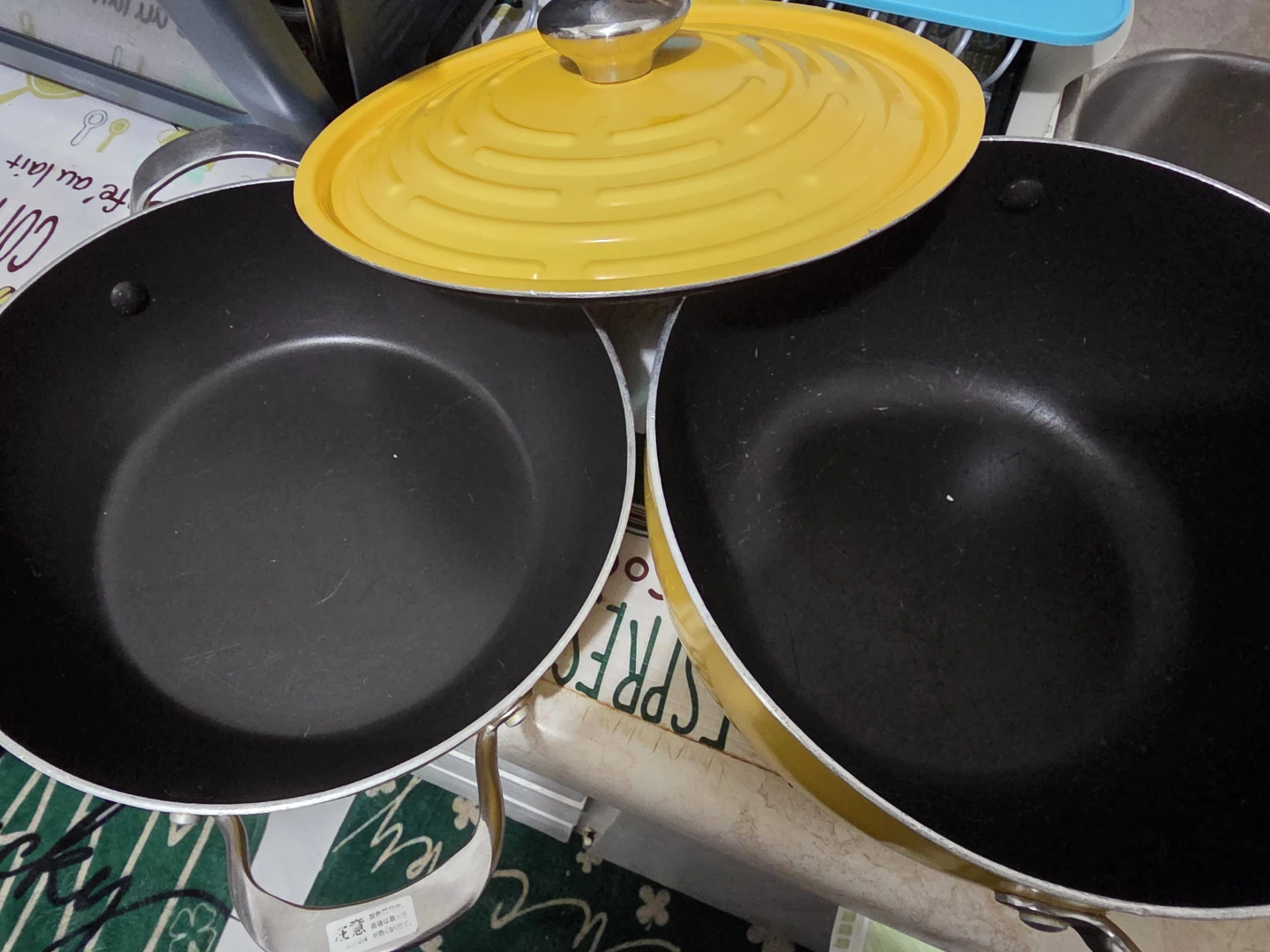 Le Creuset Yellow Dutch  Pots - photo 2