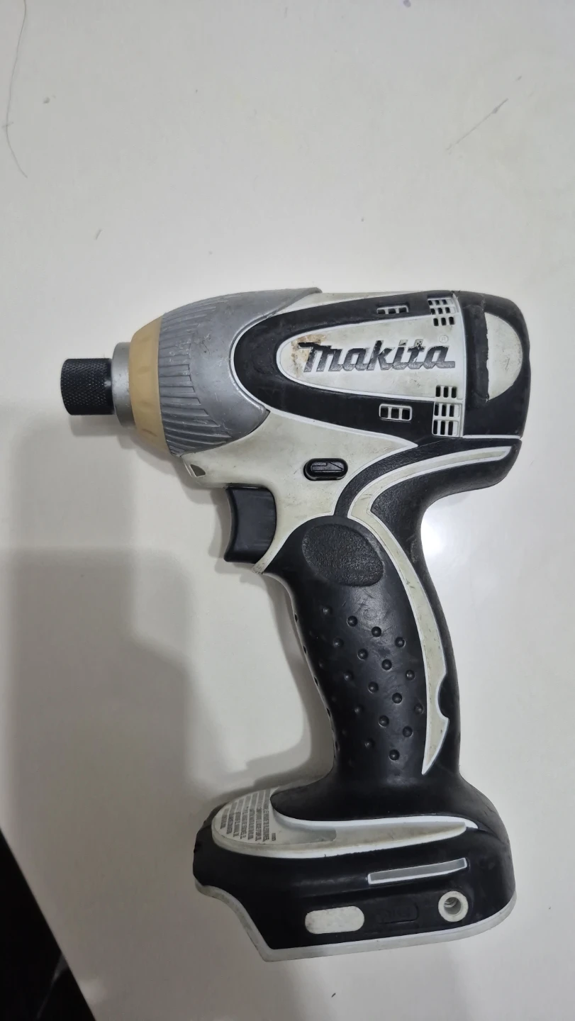 Makita BTD142 18V Impact Driver - photo 5