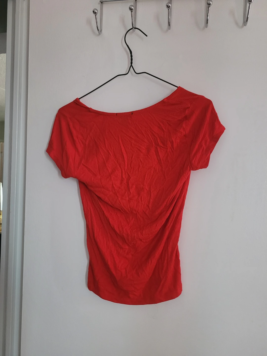 U2B Red V-Neck T-Shirt - photo 2