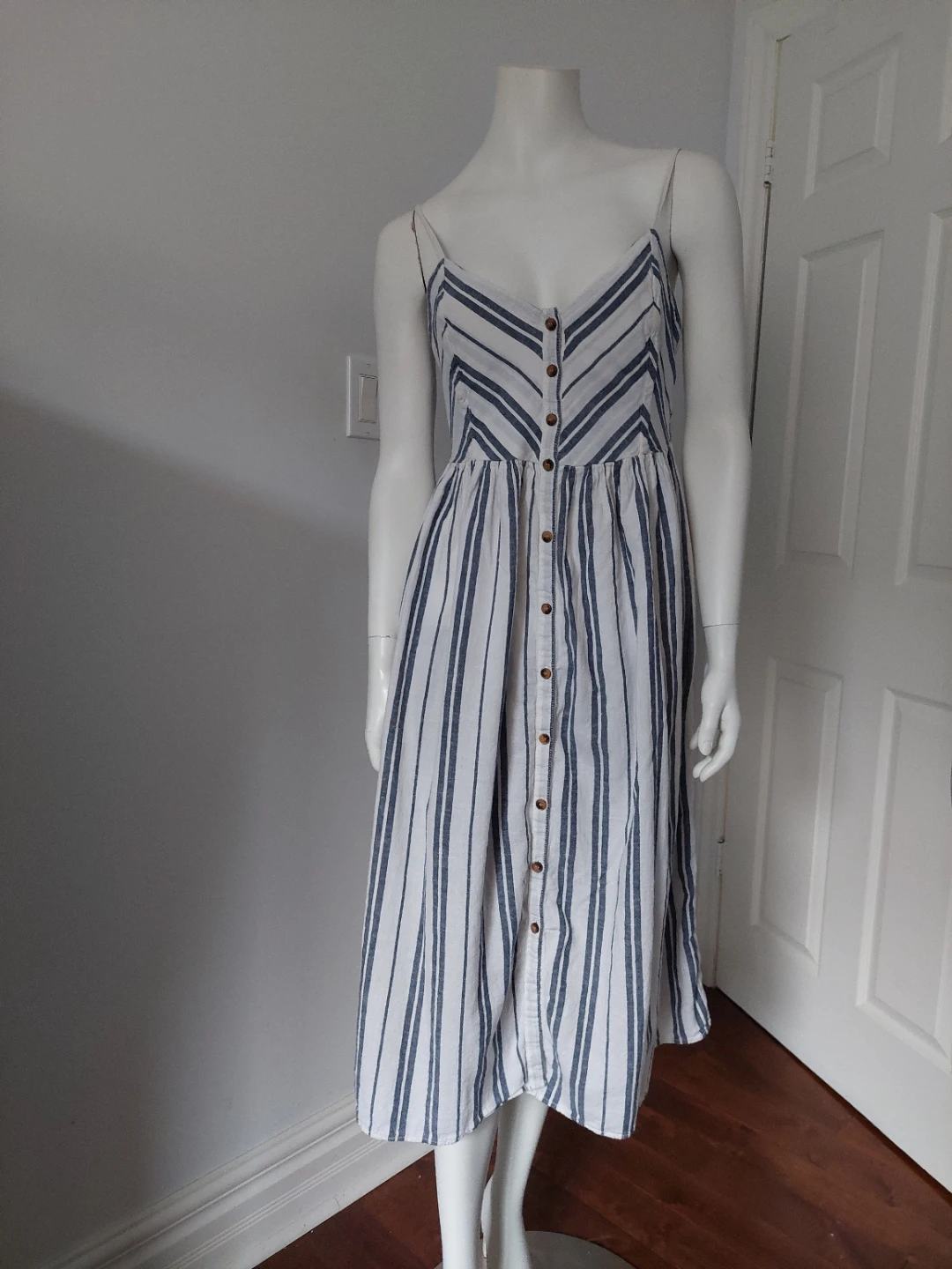 H&M Striped Linen Blend Midi Dress size 8 ⚽