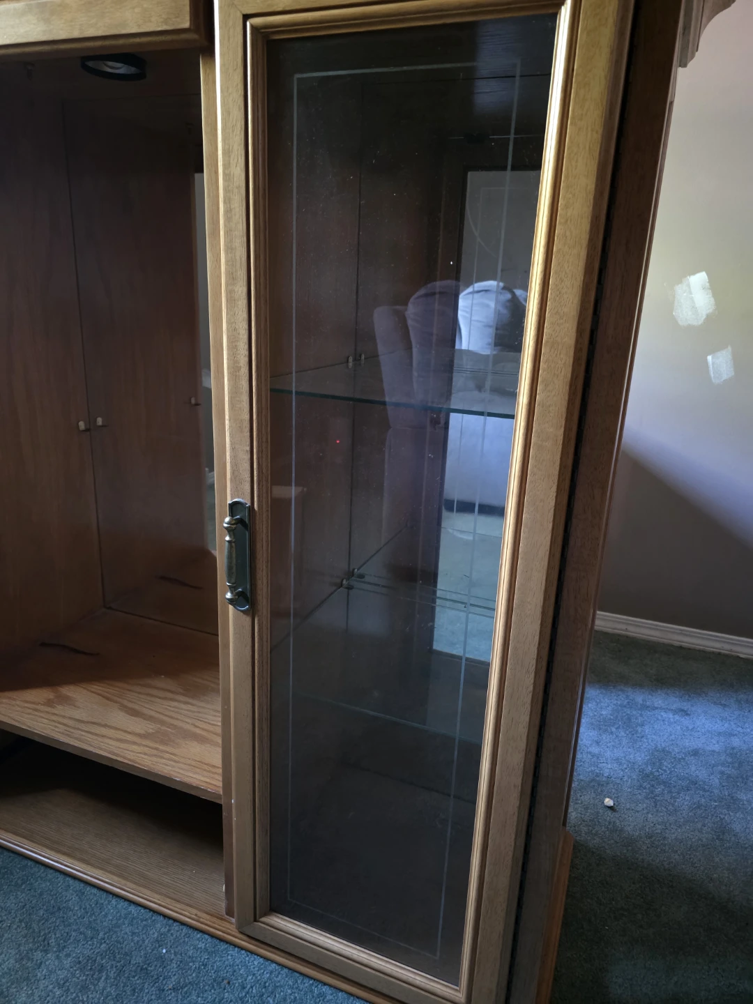Oak Display Cabinet- top only - photo 3