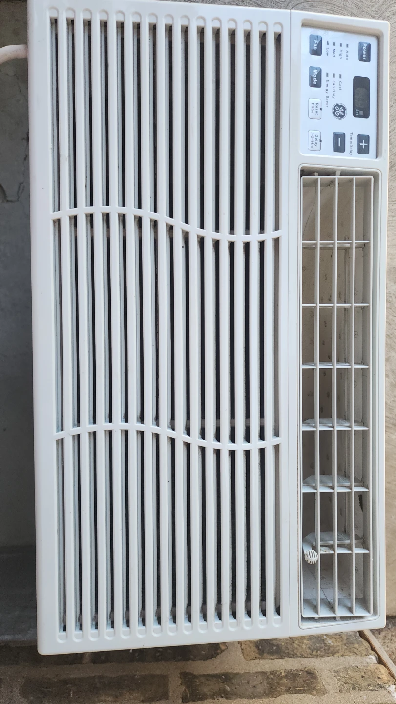 Window Air Conditioner 8000c