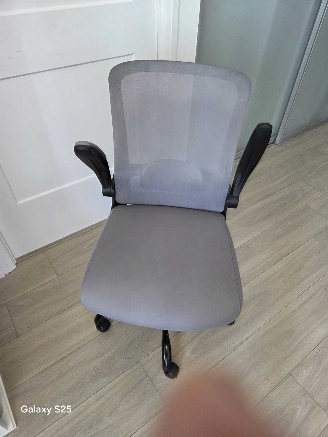 Grey Mesh Office Chair - photo 2