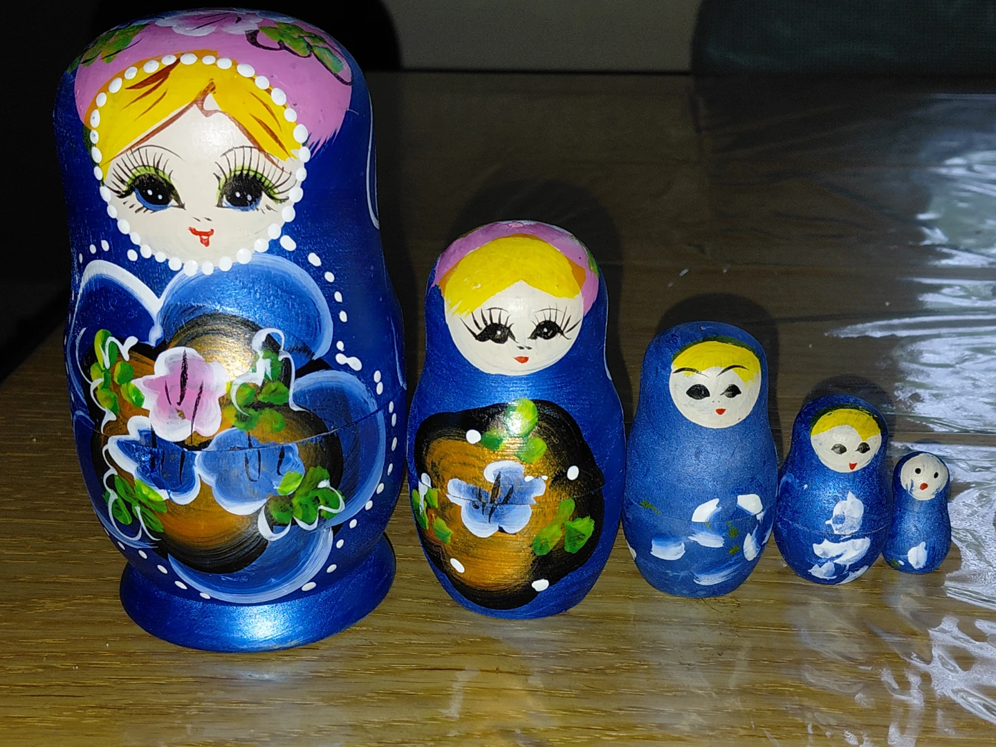FREE! Set of 5 Blue wood Matryoshka Dolls