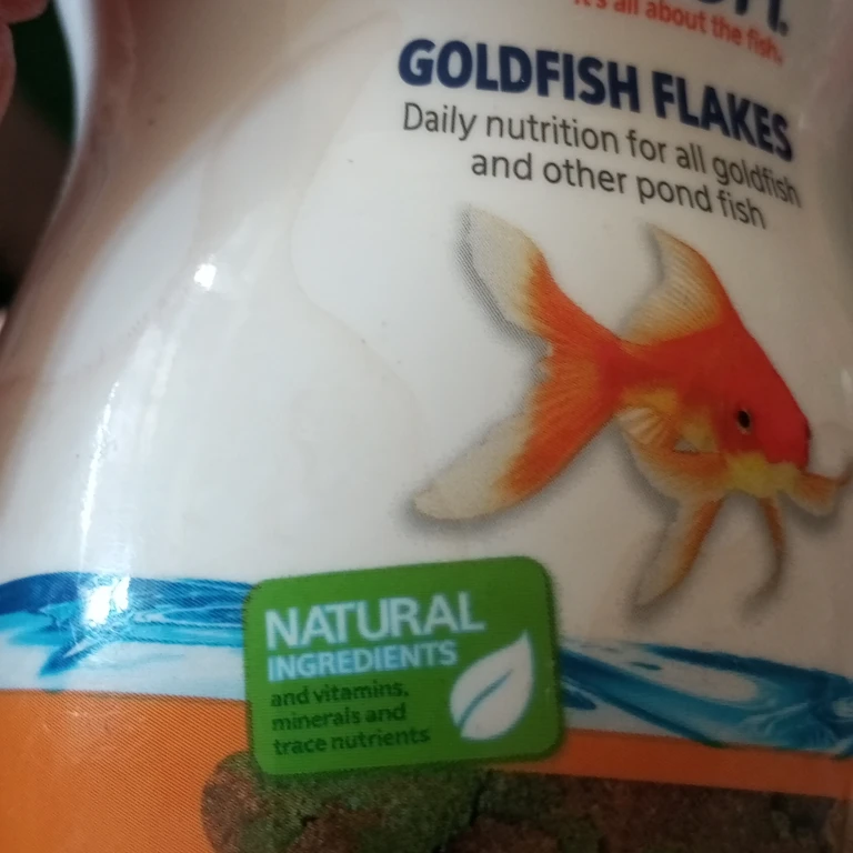 Aqueon Goldfish Flakes Fish Food - photo 3