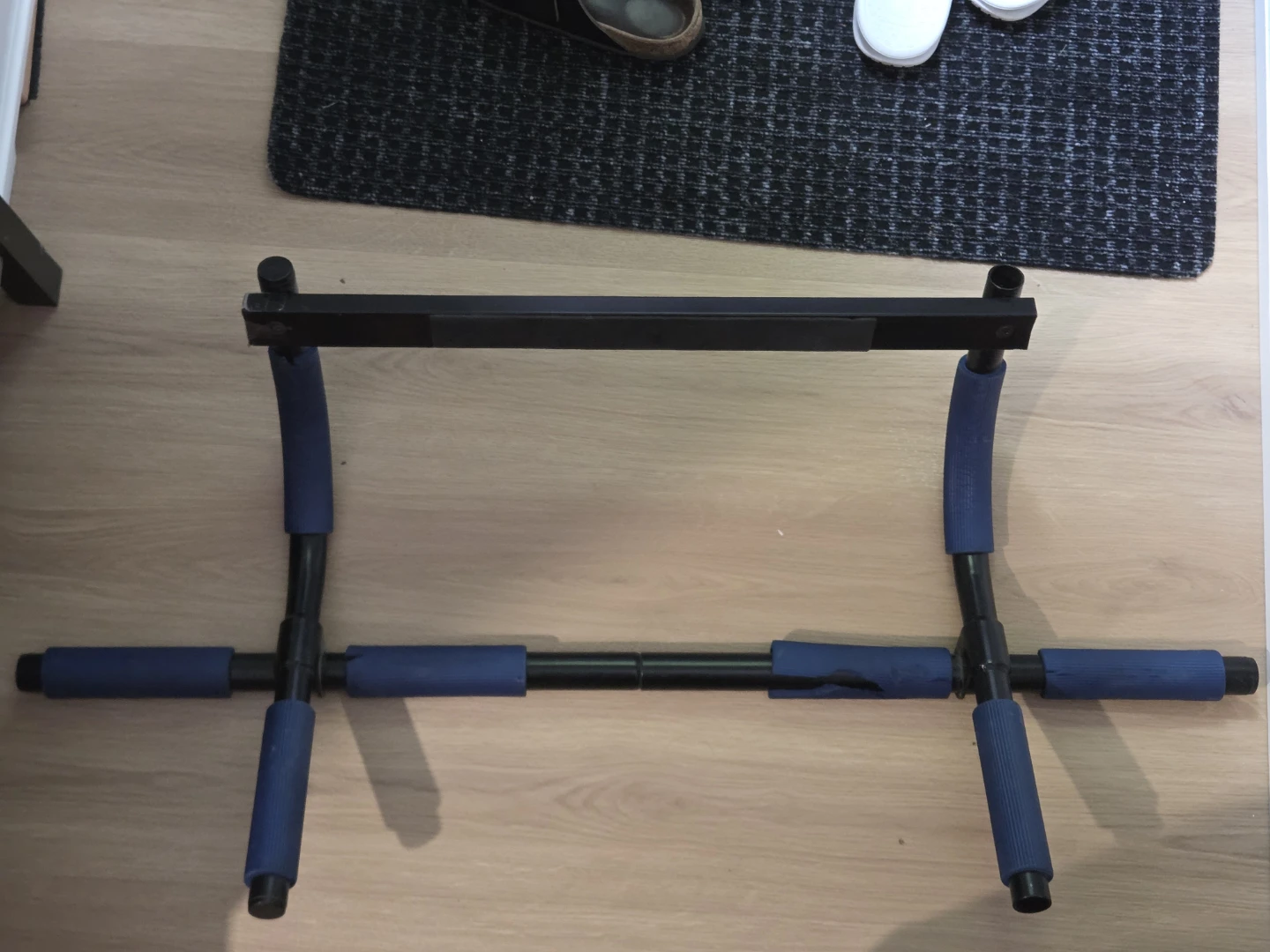 Pull-Up Bar