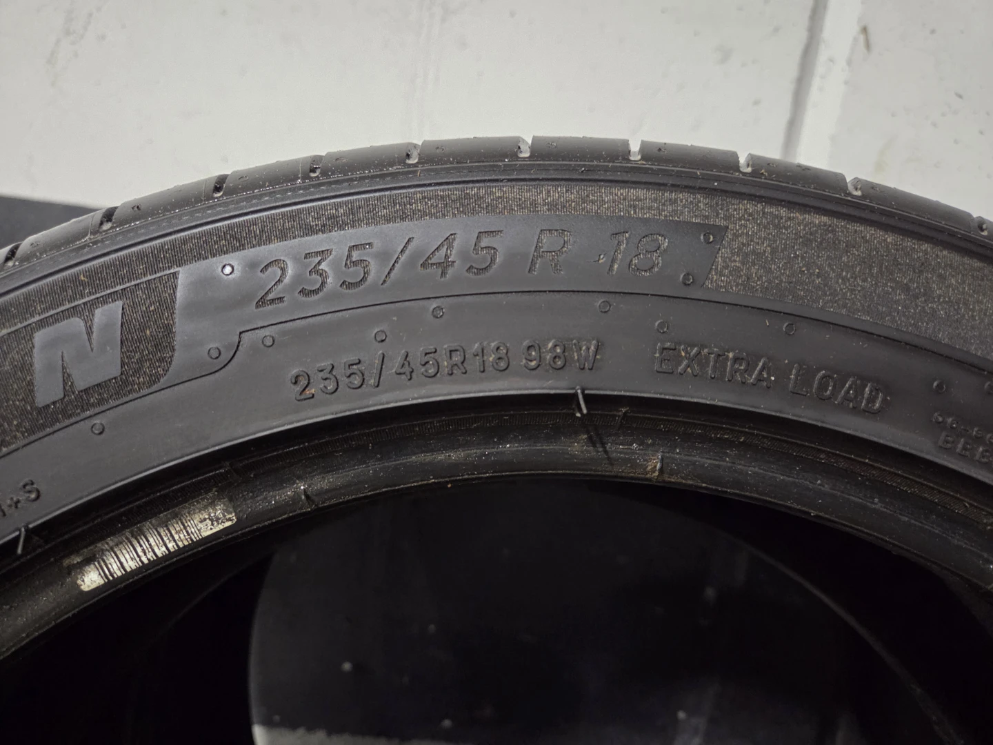Michelin Primacy All Season Tires 235/45 R18 - photo 2