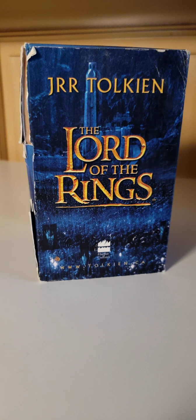 The Lord of the Rings Box Set by JRR Tolkien