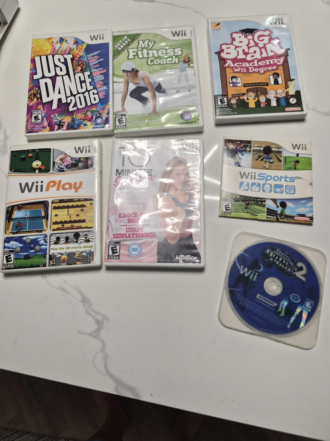 Wii Game Bundle - Just Dance 2016, Wii Sports, and more