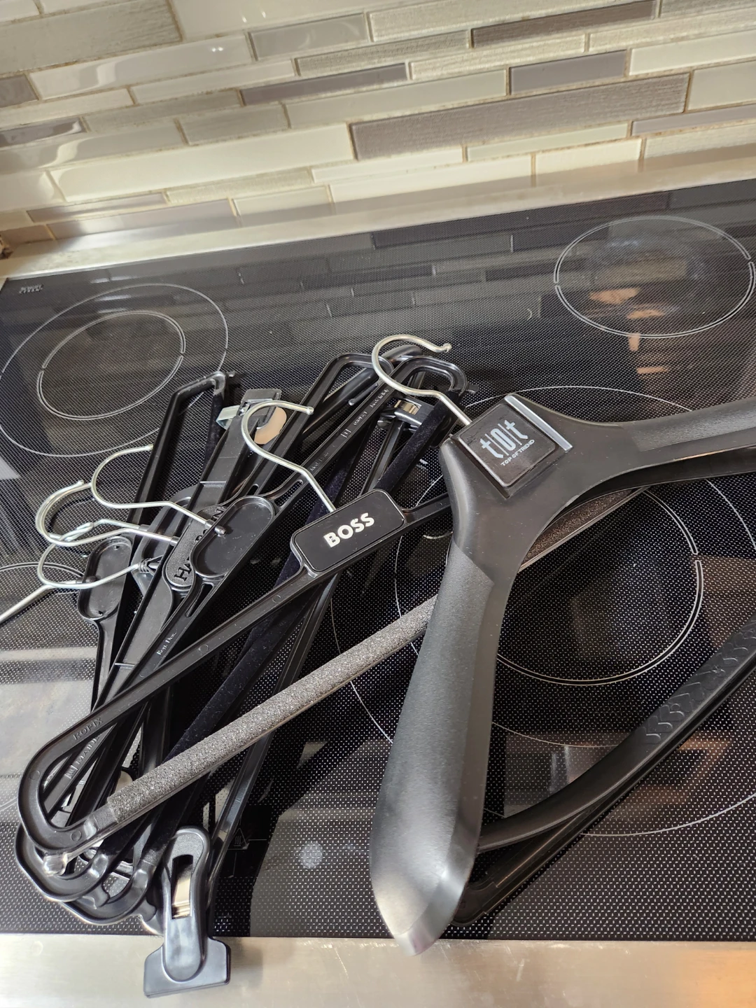 Lot of 9 Black Suit Hangers - photo 2