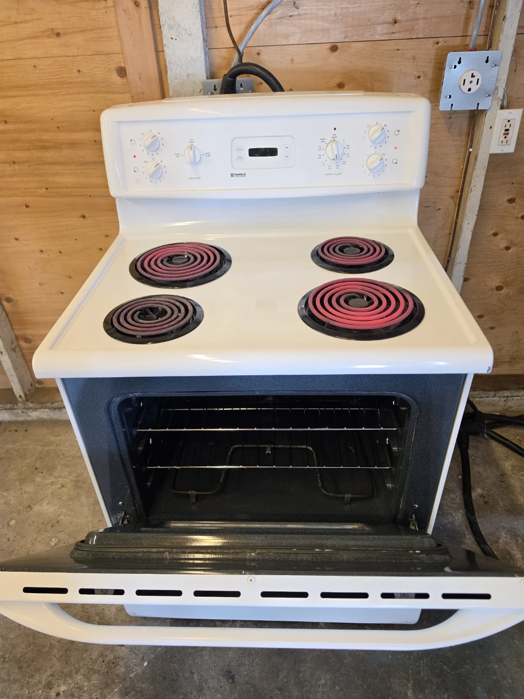 Kenmore 30" Electric Coil Stove / Range - Delivery Available 🚚