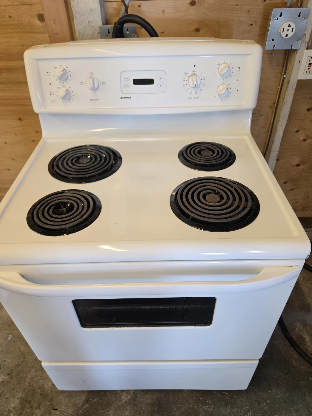 Kenmore 30" Electric Coil Stove / Range - Delivery Available 🚚 - photo 3