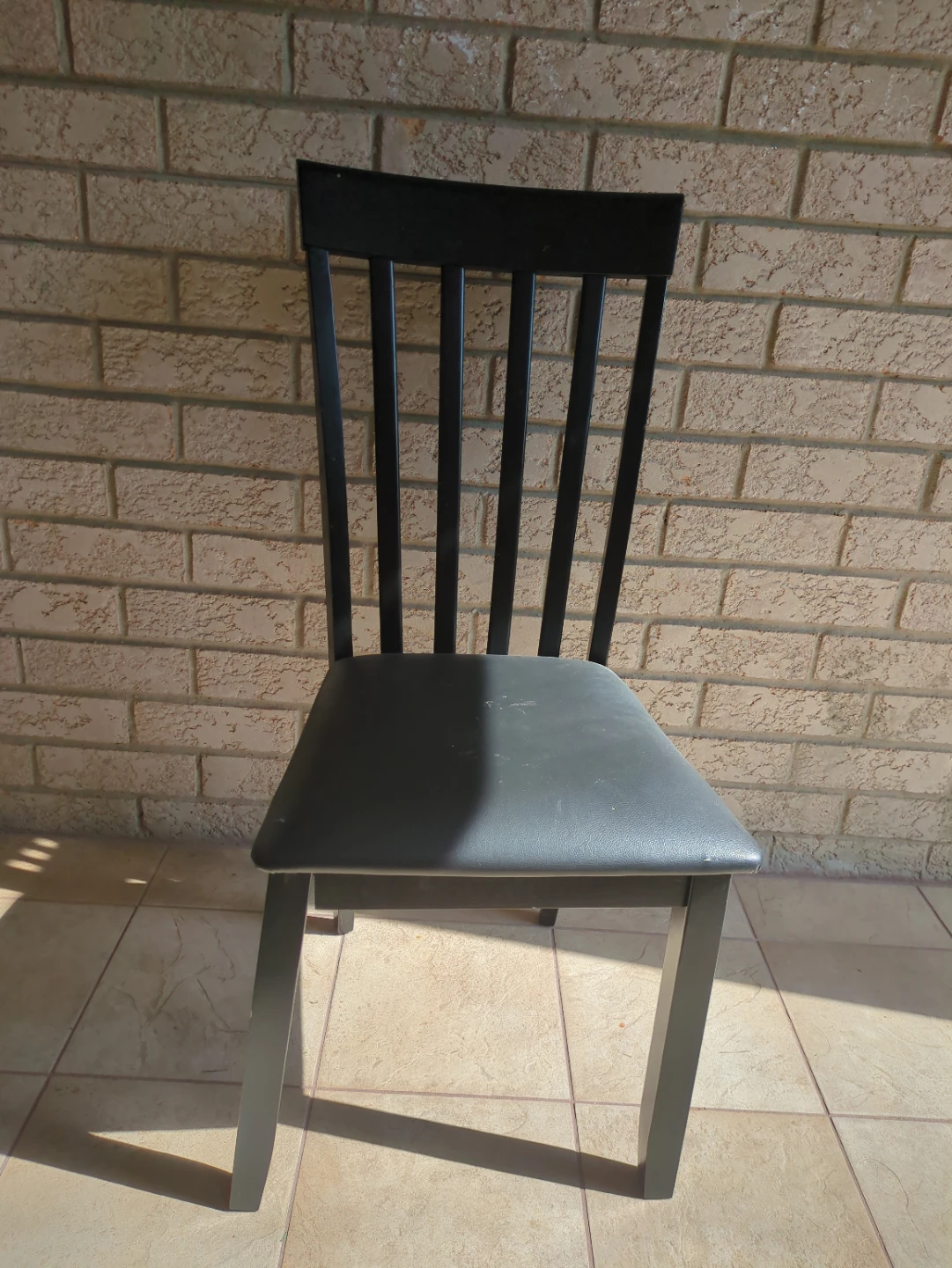 Dining table chairs 3