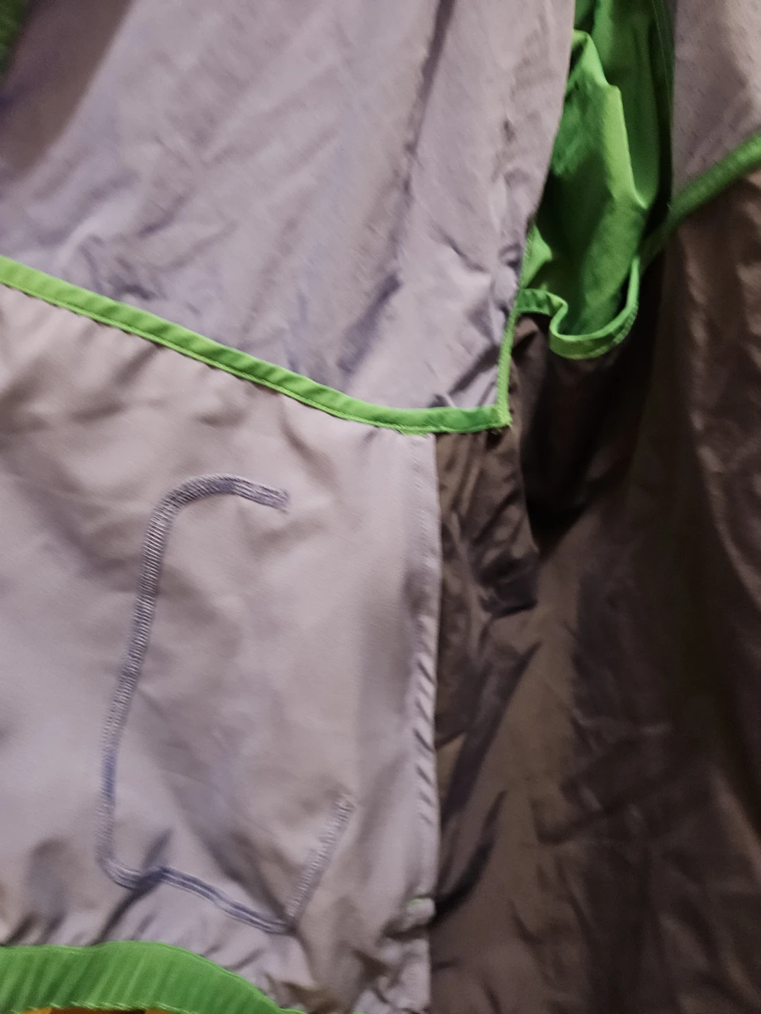 Lululemon Canucks Evergreen Jacket - Large - photo 4