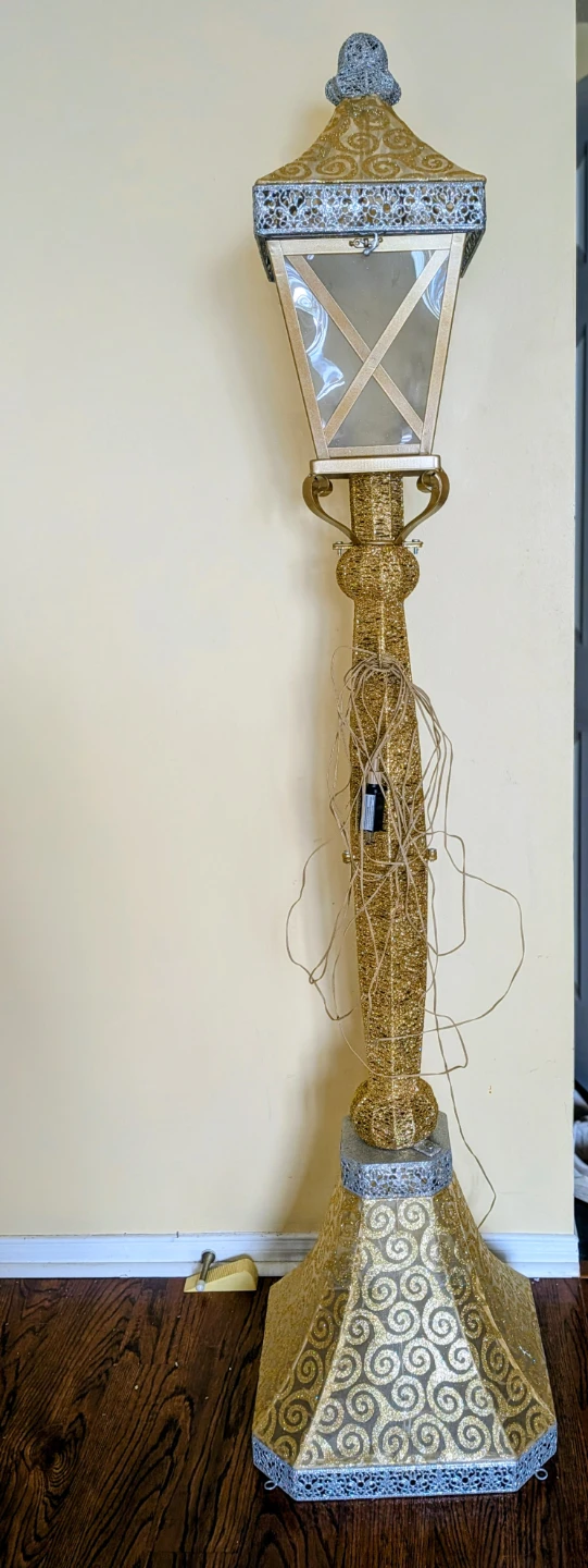 Decorative Lamp Post with Lights - photo 3