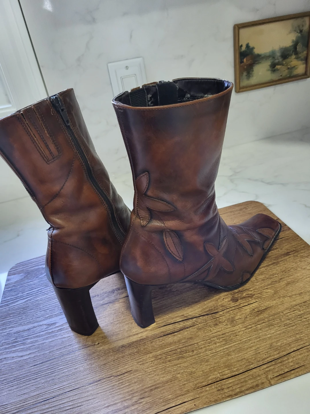 Brown Leather Boots with Floral Appliqué - photo 3