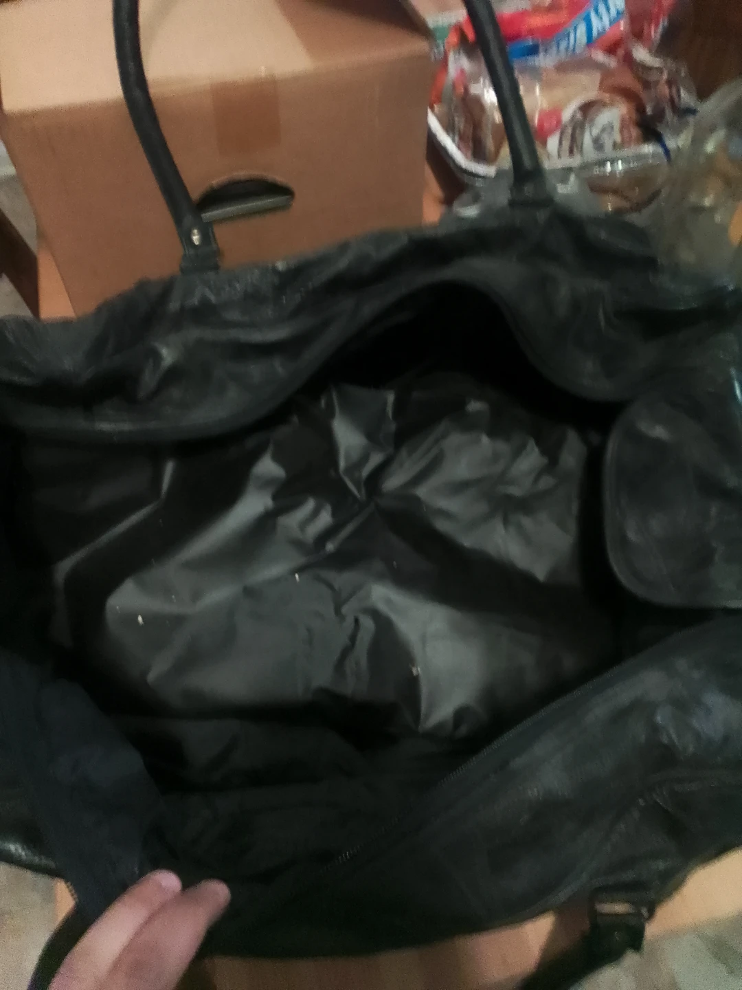 Harrah casino duffel gym bag - photo 3