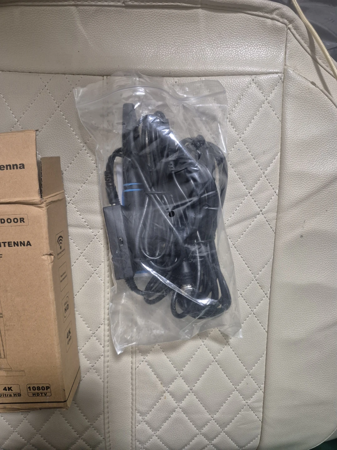Digital HDTV Antenna D006AF - Indoor/Outdoor - photo 5