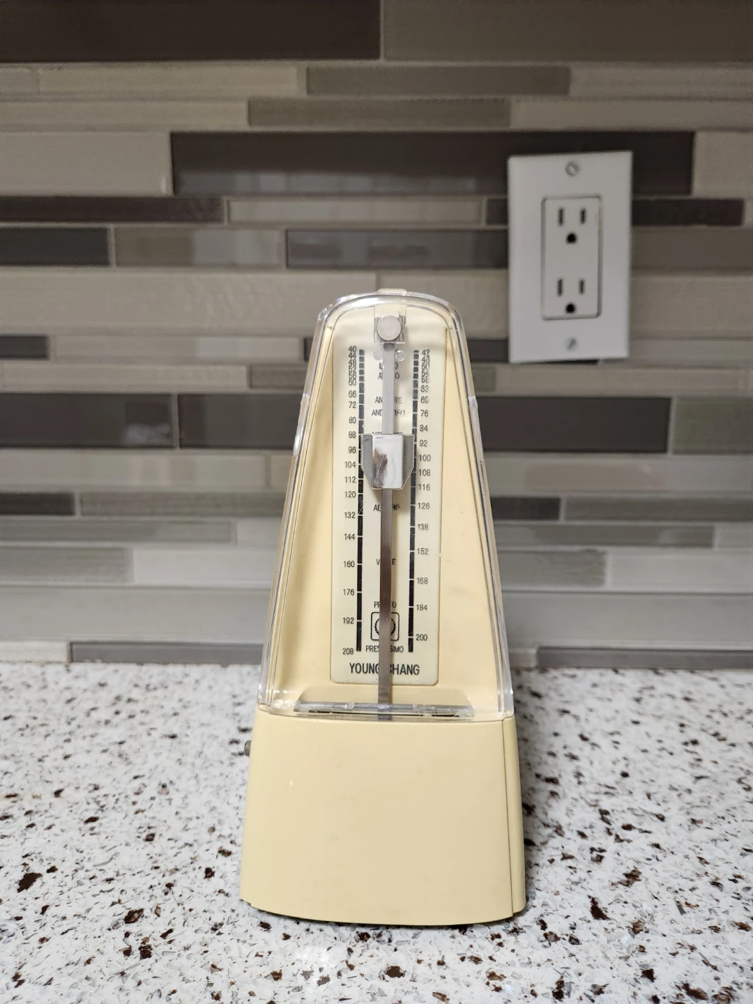 Young Chang Metronome