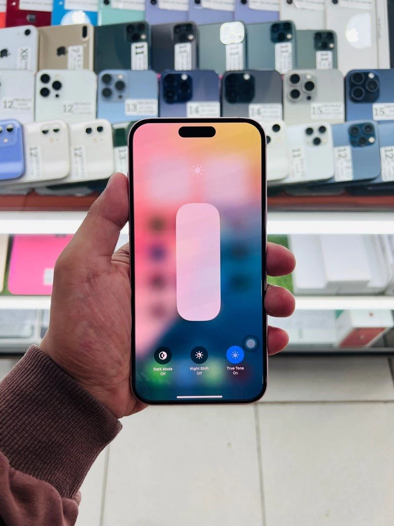 iPhone 15 Plus $580. No low balling - photo 3